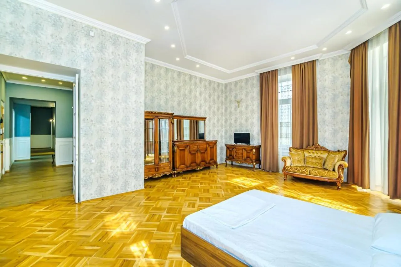 Apartment 5 Room Deluxe Baku 0*,