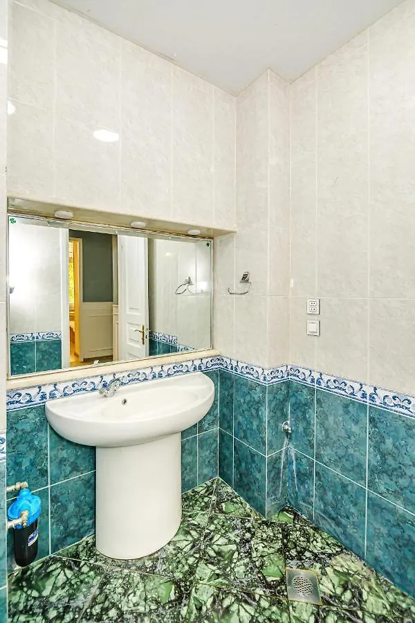 Apartment 5 Room Deluxe Baku Azerbaijan