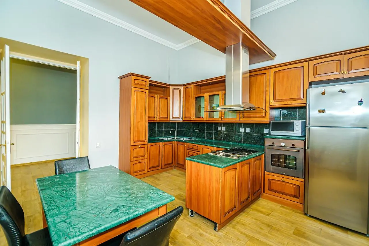 Apartment 5 Room Deluxe Baku